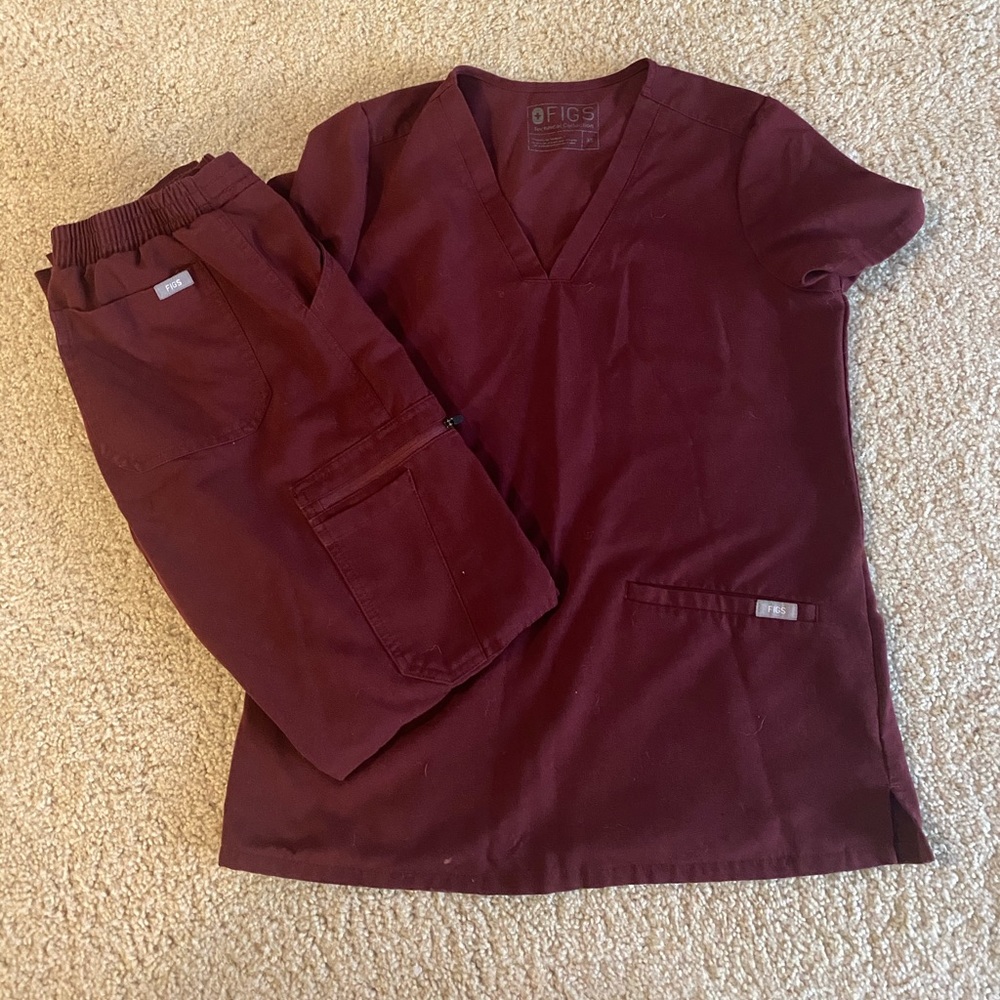 Figs Maroon scrubs Small